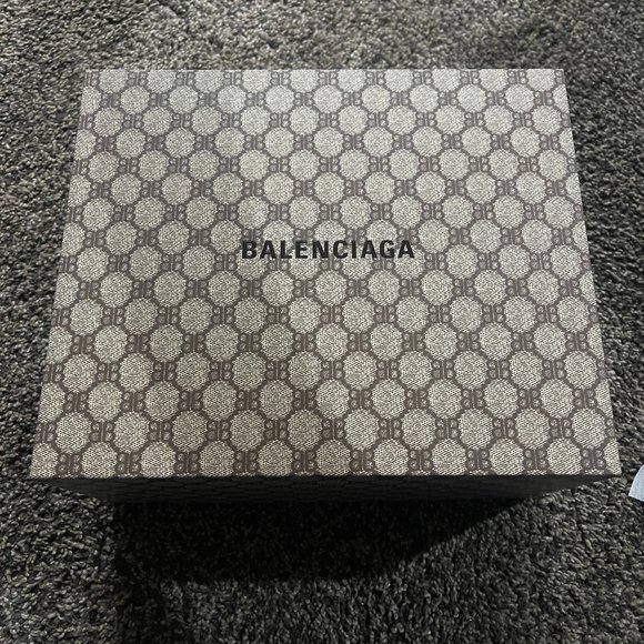 Gucci Balenciaga Hacker Project Ltd. Ed Box - Medium - Picture 1 of 6